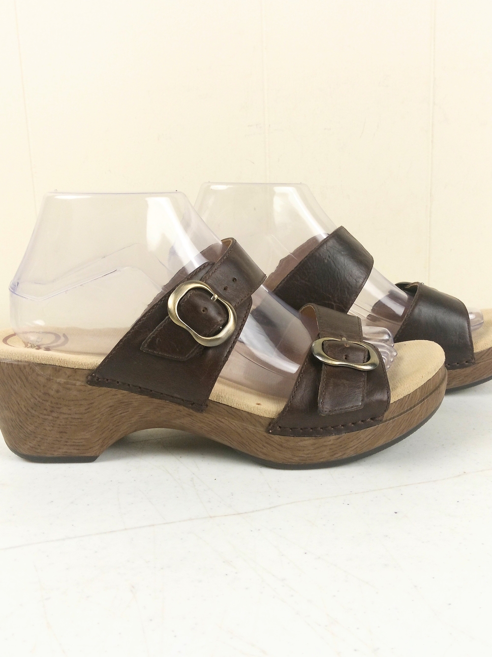 Dansko Brown Leather Buckle Clog Sandals Size 40 US 9 Strappy Slip On